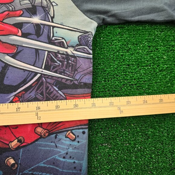 Marvel Deadpool Tshirt Mens Large Red Short Sleeve Graphic Comics All Over Print - Picture 4 of 7